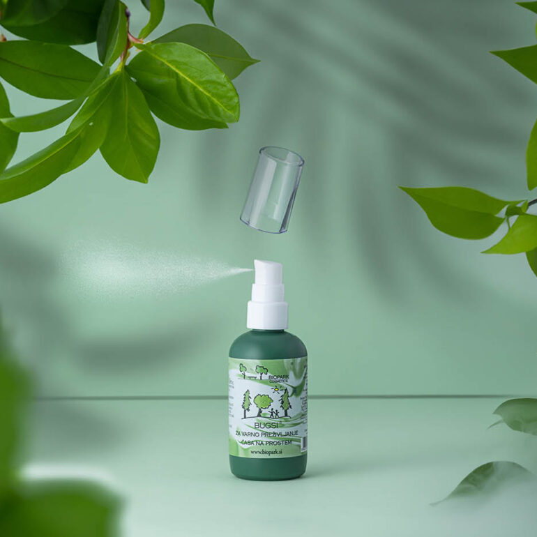 Pršilo proti žuželkam, fotografirano v studiu